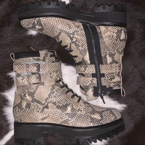 DOLCE VITA BOOTS